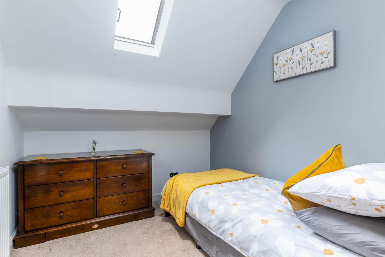 The Pigsty - 3 Bedroom Barn Conversion Coventry Exterior photo