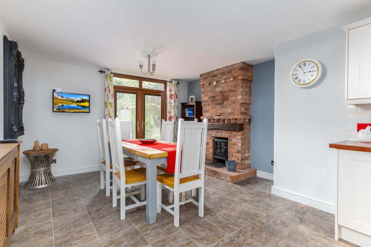 The Pigsty - 3 Bedroom Barn Conversion Coventry Exterior photo